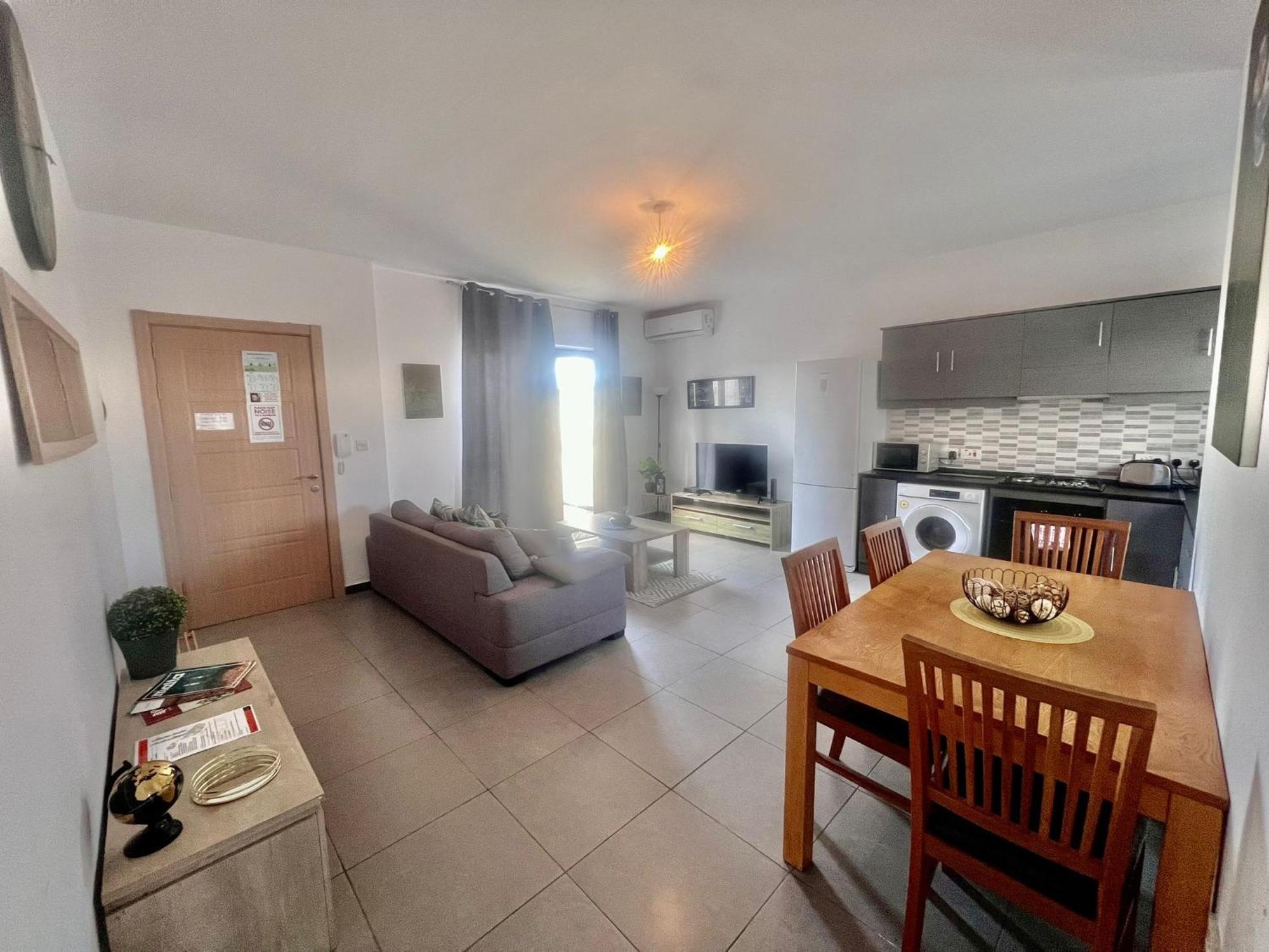 83/3-Lovely 1 Bedroom Penthouse Birkirkara Extérieur photo