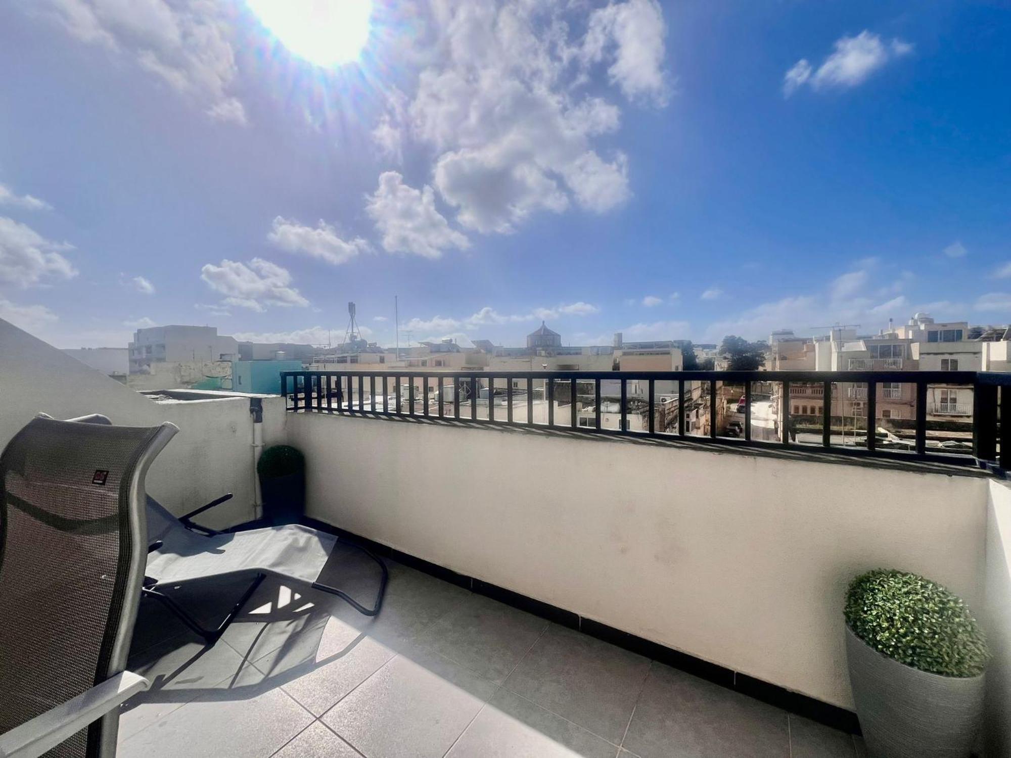 83/3-Lovely 1 Bedroom Penthouse Birkirkara Extérieur photo